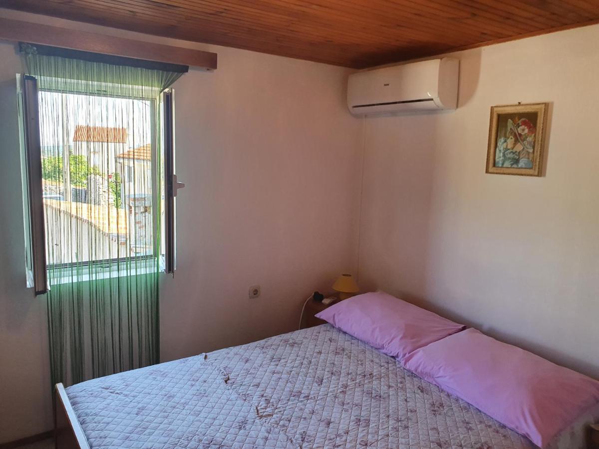 Apartman Letizia Apartman Ustrine Kültér fotó